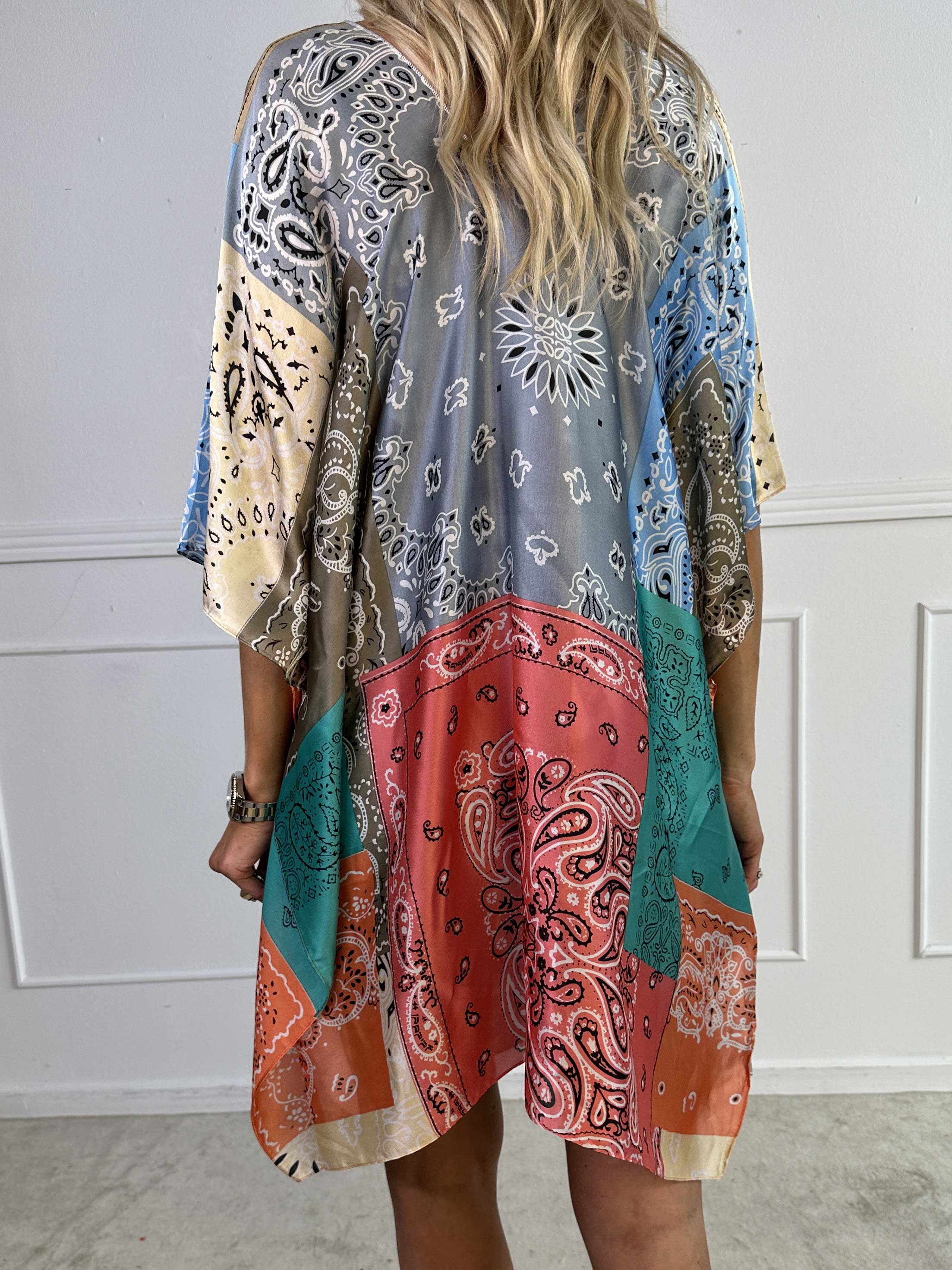 Thora - Flerfarvet tunika i blødt viskose og i silke